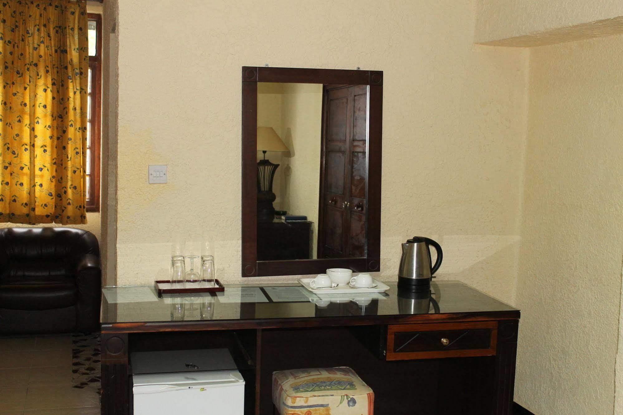 New Dodoma Hotel Εξωτερικό φωτογραφία
